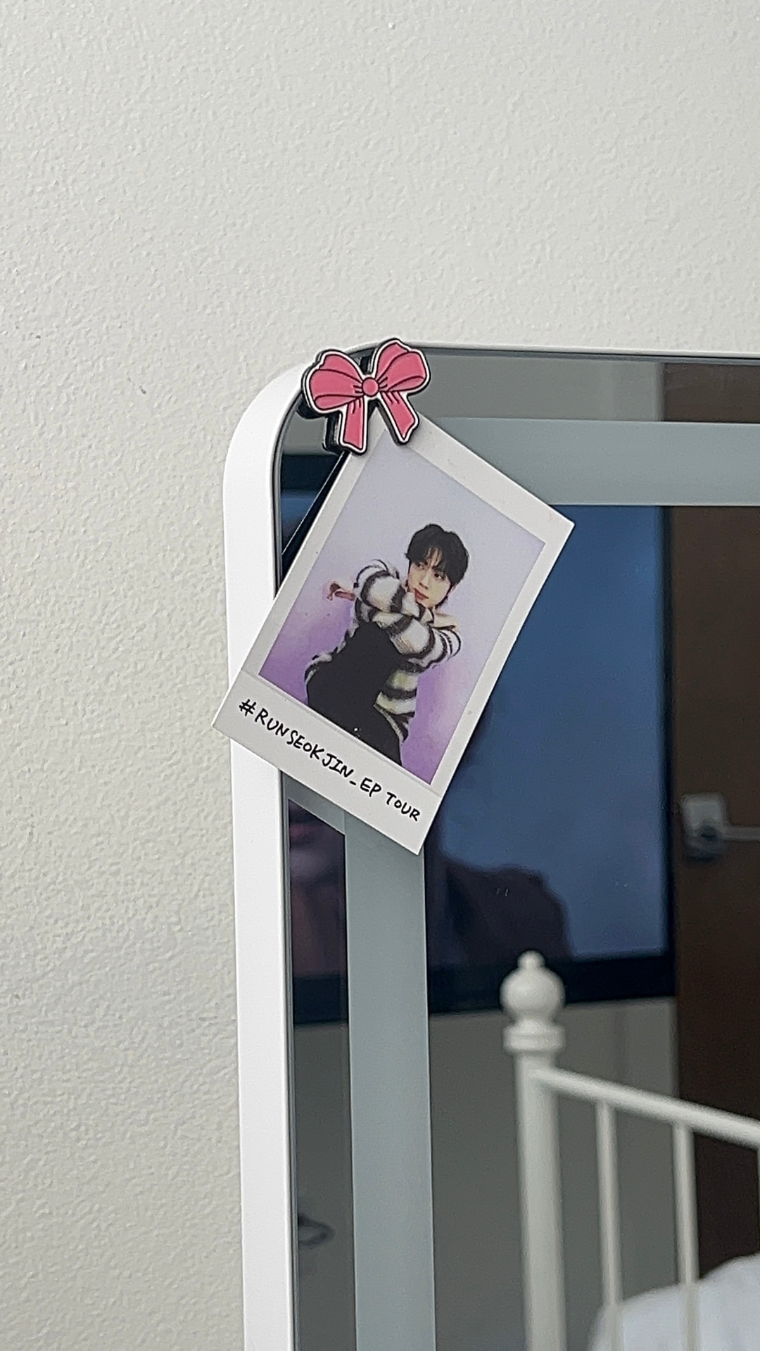 Stikked styled on mirrors