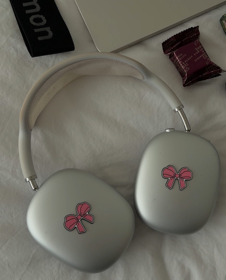 Stikked on headphones